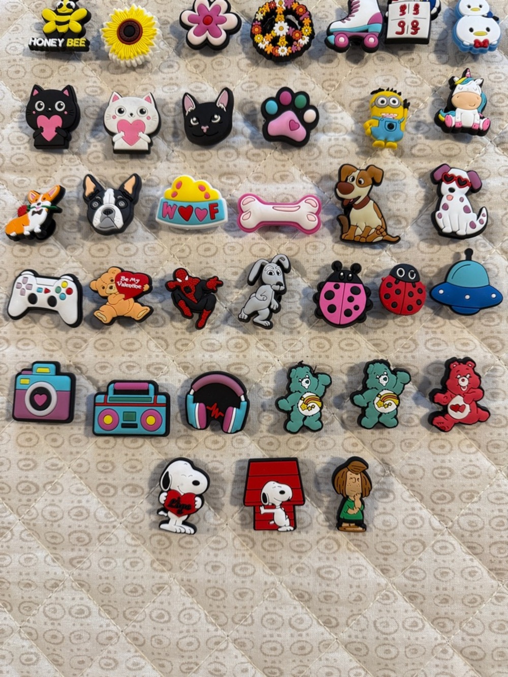 Assorted Cute Character Croc Charms - Picture 4 of 4